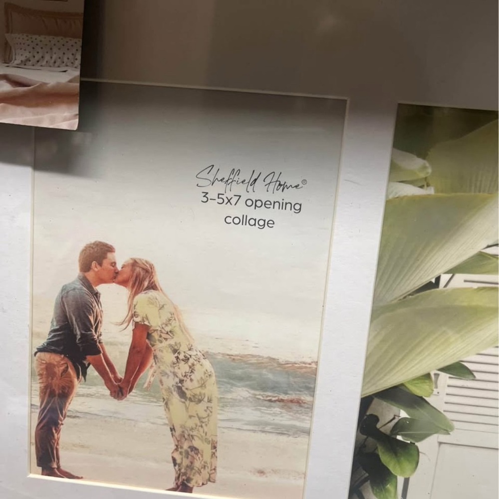 Sheffield Home White Collage Frame